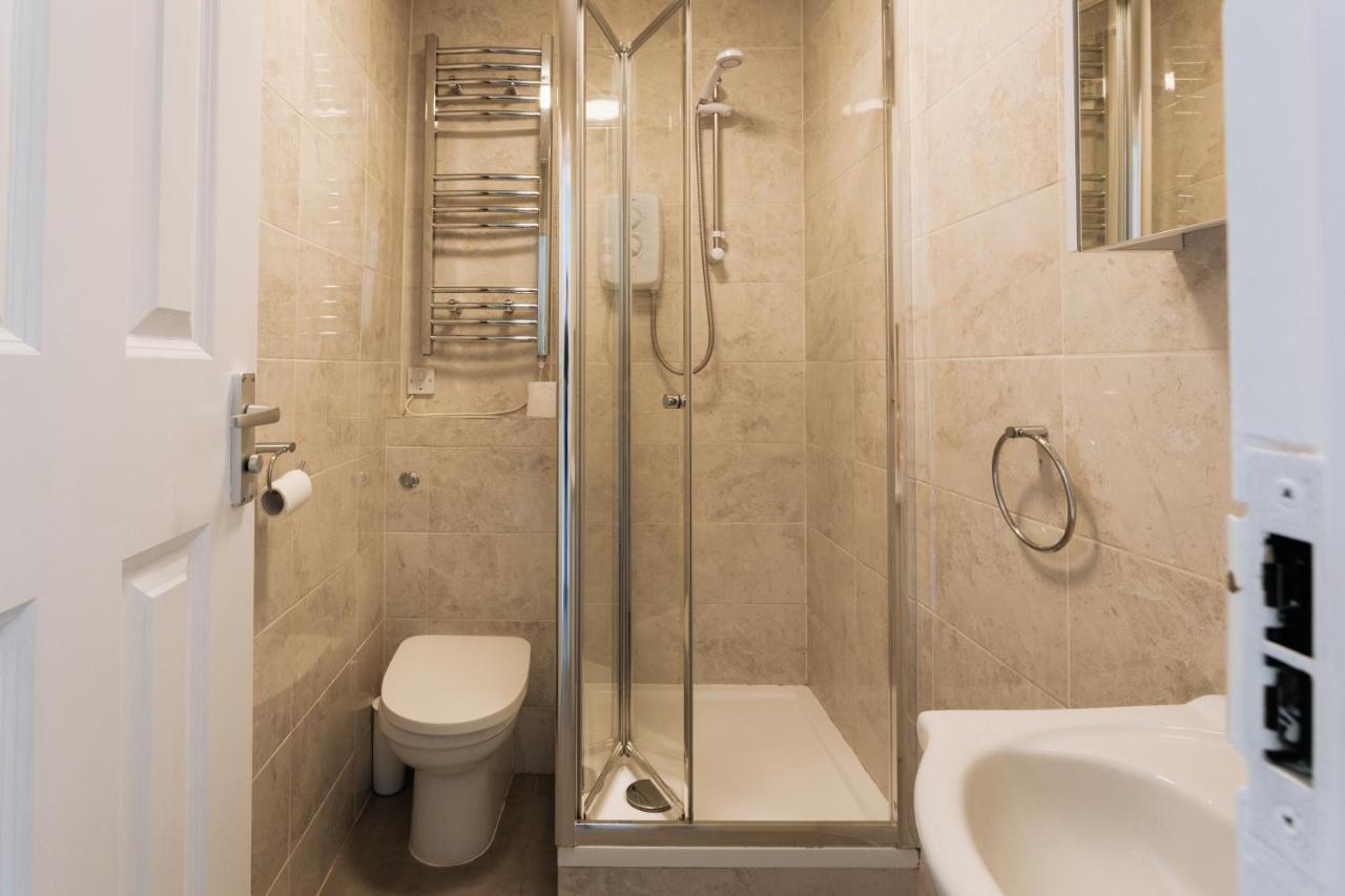 Modern Cozy Studio Flat In Zone 1. Londra